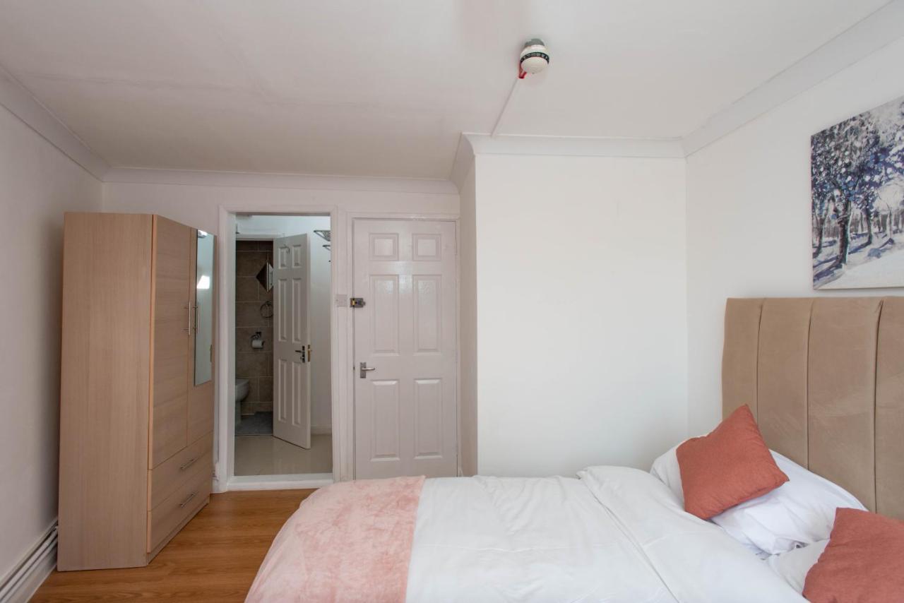 Modern Apartments In Bromley, Greater London Near Tesco And Sundridge Park Station Exterior foto